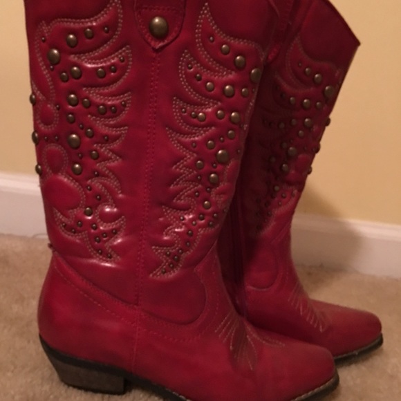 Red Embellished Boots - Picture 3 of 3