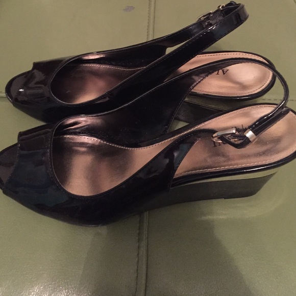 Black and silver alfani wedges - Picture 3 of 4