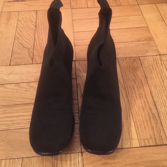 Black booties... Super cute