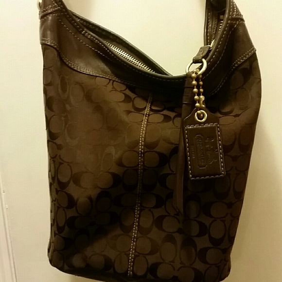 Bucket bag - Picture 2 of 4