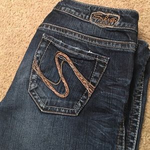 Silver jeans from buckle