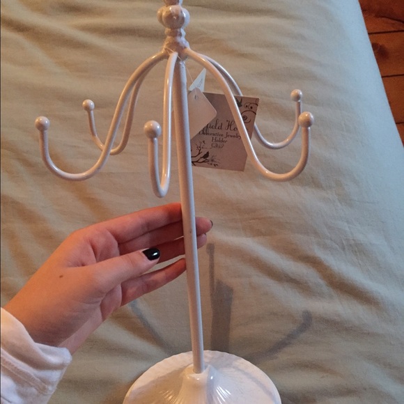 Necklace/jewelry holder!!