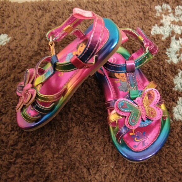Toddler size 7 Dora sandals
