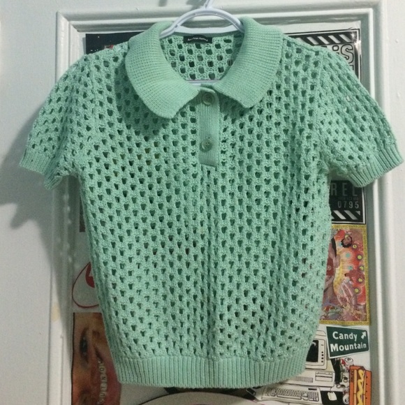 Tiffany color knitted polo shirtsleeve top