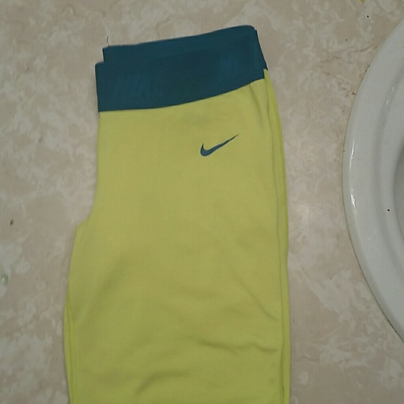 BRIGHY yellow Nike pro dri fit leggings