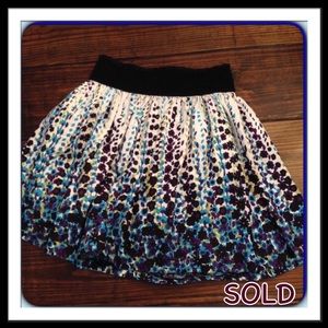 #227  🌴 TAKARA FLOWERED SKATER SKIRT