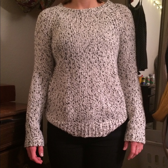 Cream with black speckles sweater from JP - Picture 2 of 3