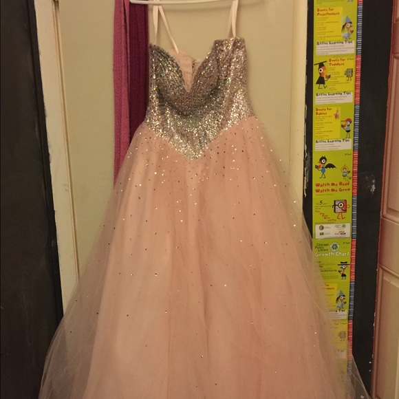 Prom dress! - Picture 2 of 2