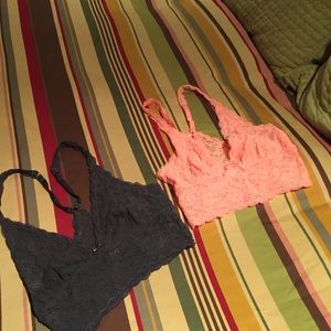 2 Victoria Secret bralettes
