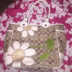 🎀 Floral Coach Purse 🎀