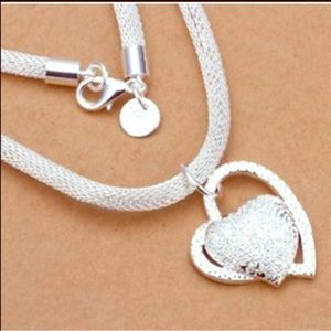 Beautiful Sterling silver necklace....