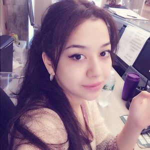 Meet your Posher, Khaty