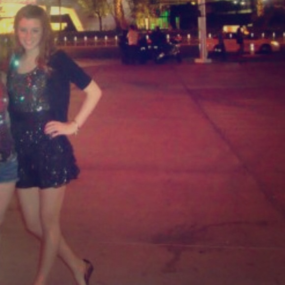 Forever 21 Sequin Sweater Tank - Picture 4 of 4