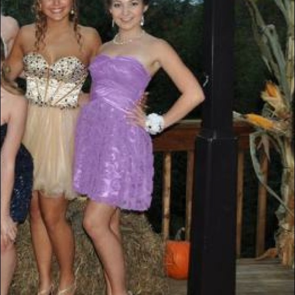 Homecoming dress - Picture 3 of 4