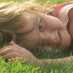 Meet your Posher, Caitlin