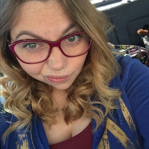 Meet your Posher, Constance