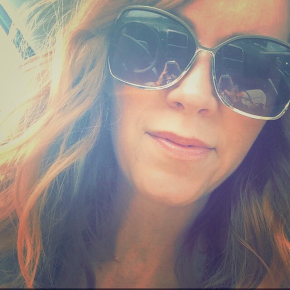 Meet your Posher, Laura!