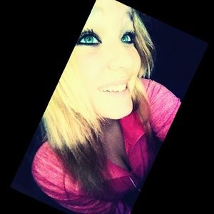 Meet your Posher, Aleceia