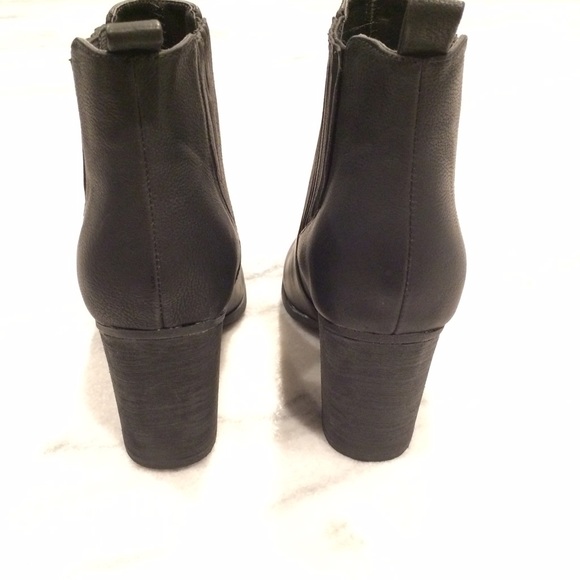 *SOLD* Worn Once! Madden Girl Black Boots Booties - Picture 3 of 4