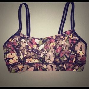 Lululemon sports bra