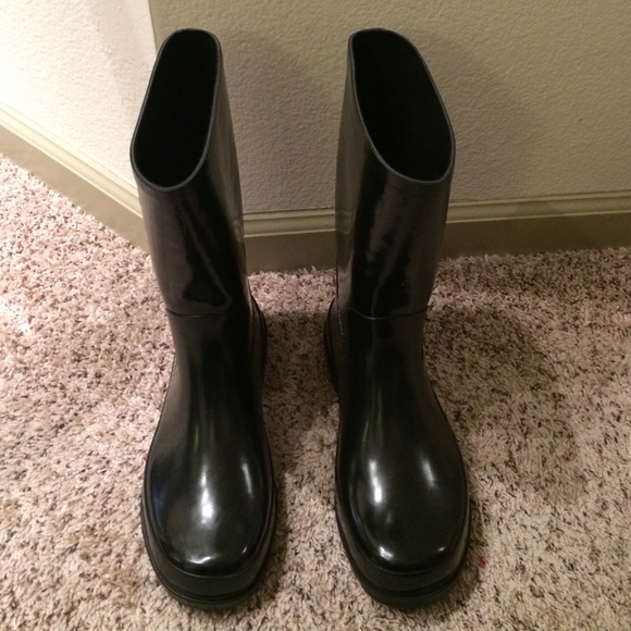 Black Rain Boots