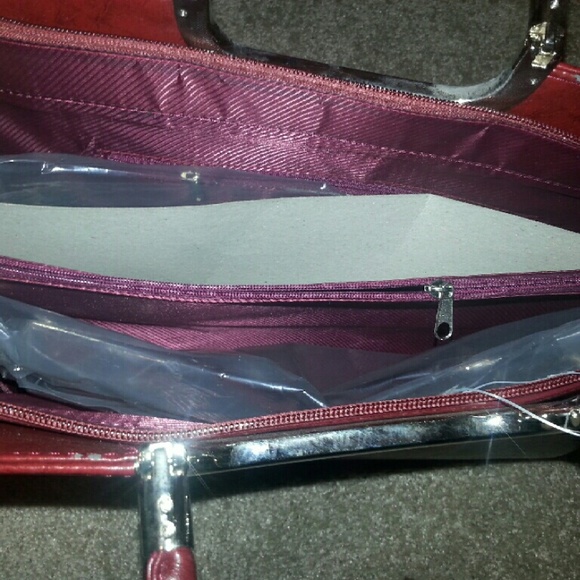Purse - Picture 2 of 2