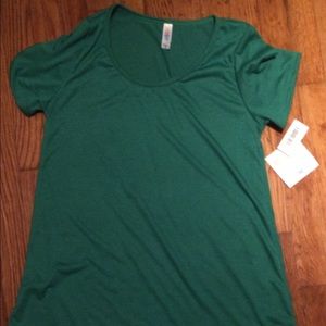 Green LuLaRoe Classic T NWT Size Medium