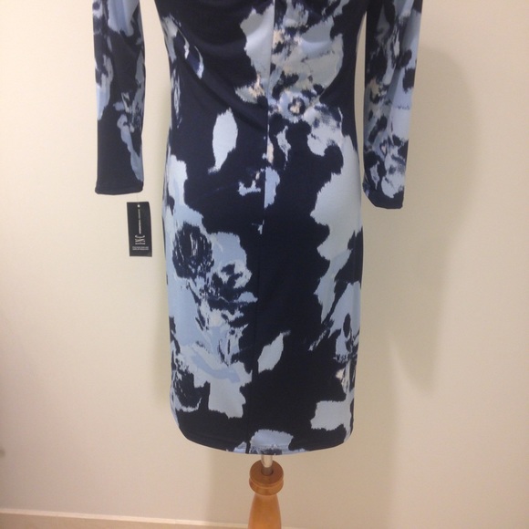 Blue patterned dress. - Picture 4 of 4