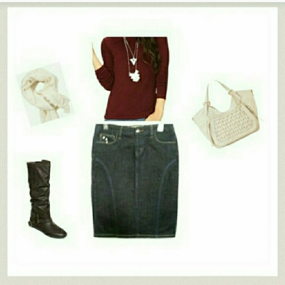 Cute Knee Lenght Jean Skirt - Picture 1 of 2