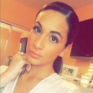Meet your Posher, Kristina