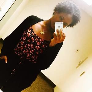 Meet your Posher, Vanessa