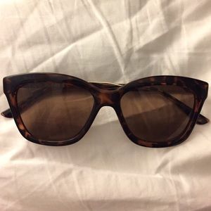 Wayfarer sunglasses