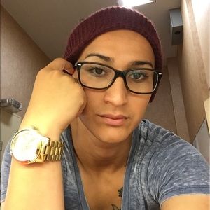 Meet your Posher, Rae