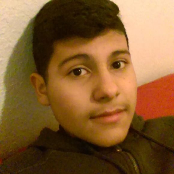 Meet your Posher, Javier - Picture 1 of 1