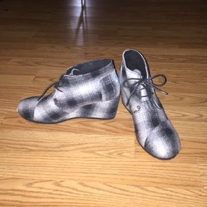 Toms Wedges