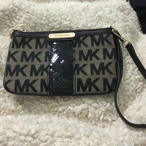 Michael Kors wristlet