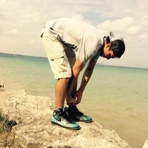 Meet your Posher, Jonathan