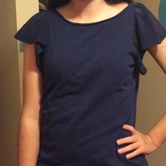 Navy Lilly top!