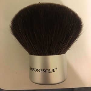 Japonesque pro bronzer brush 338