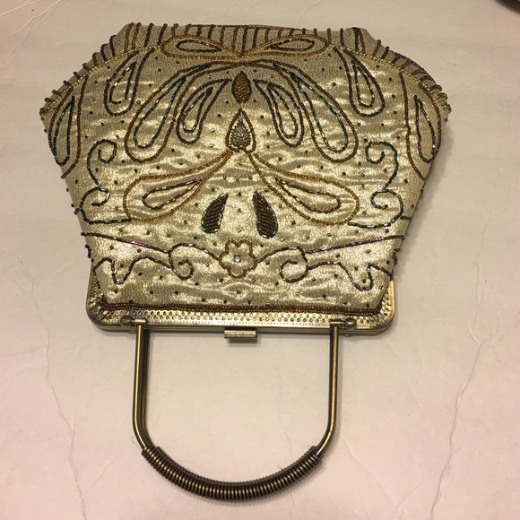 NWT vintage look beaded Crossbody/handbag - Picture 3 of 4