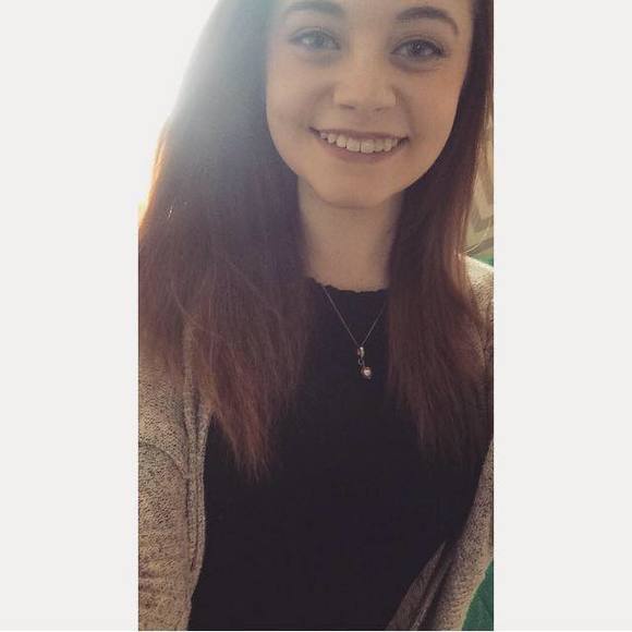 Meet your Posher, Mikaela - Picture 1 of 1