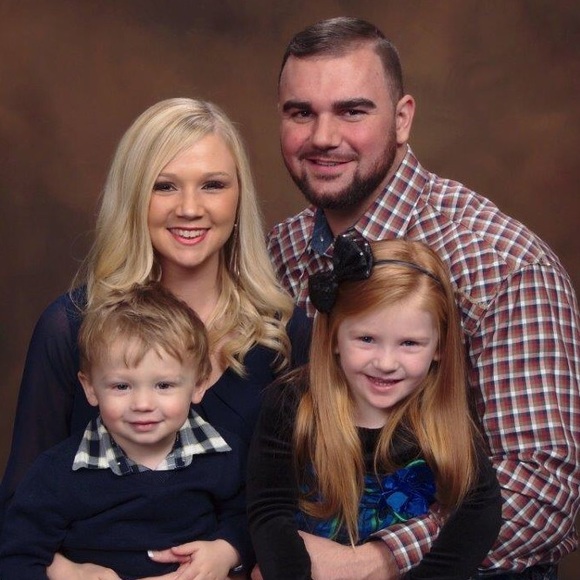 Meet your Posher, Cortney - Picture 1 of 1