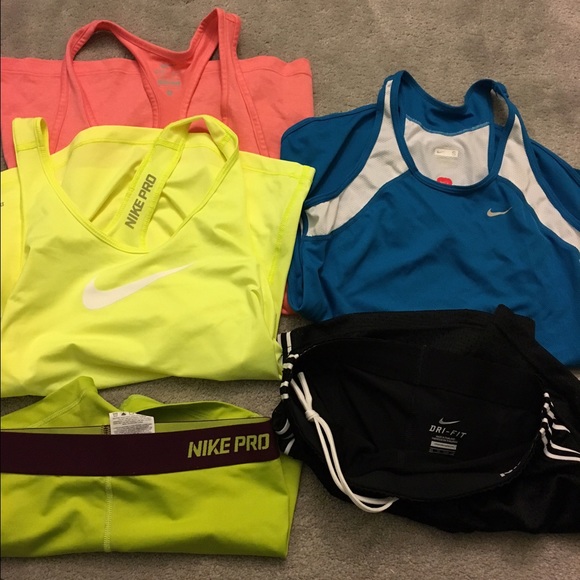 BUNDLE of BRAND NEW NIKE workout clothing