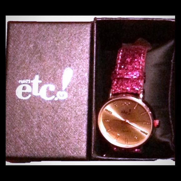 New in box Pink Glitter Fashion Watch