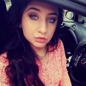 Meet your Posher, Madi