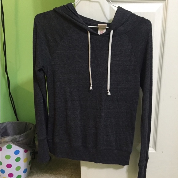 Thin pullover - Picture 1 of 2