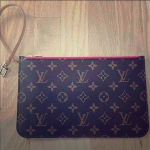 Louis Vuitton Pouchette MM
