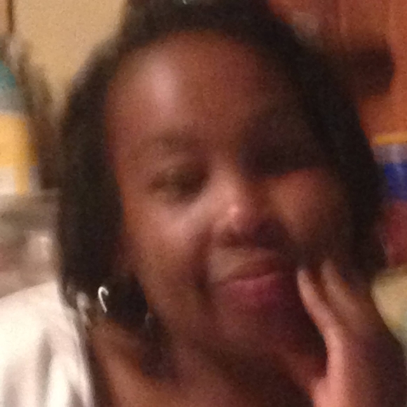 Meet your Posher, Michelle - Picture 1 of 1