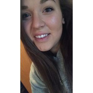 Meet your Posher, Cayla