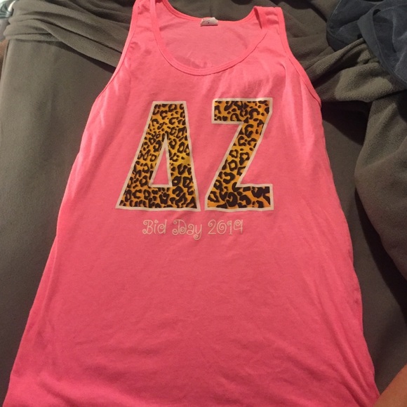 Hot pink dz shirt